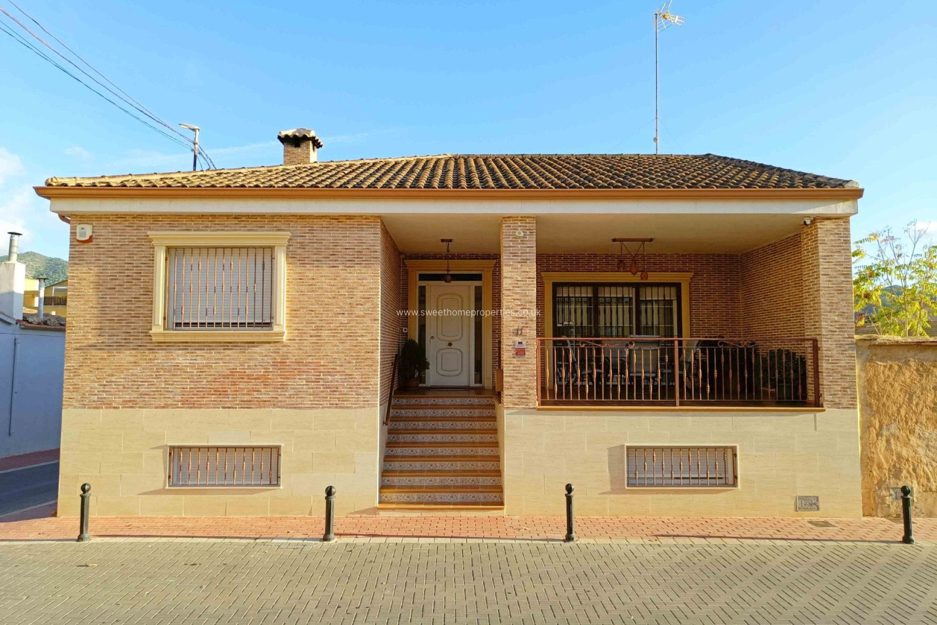 Herverkoop - Villa - Hondon De Los Frailes