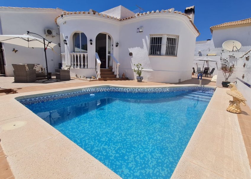 Herverkoop - Villa - Orihuela Costa - Playa Flamenca