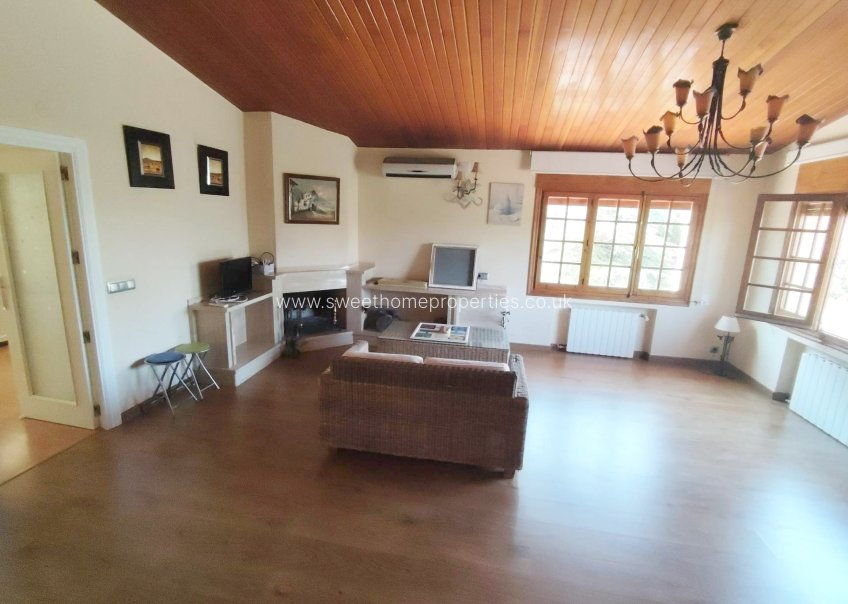 Herverkoop - Villa - Petrer - Comunidad valenciana