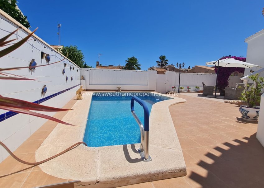 Herverkoop - Villa - Playa Flamenca