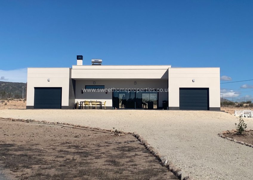 New Build - Country house - Pinoso