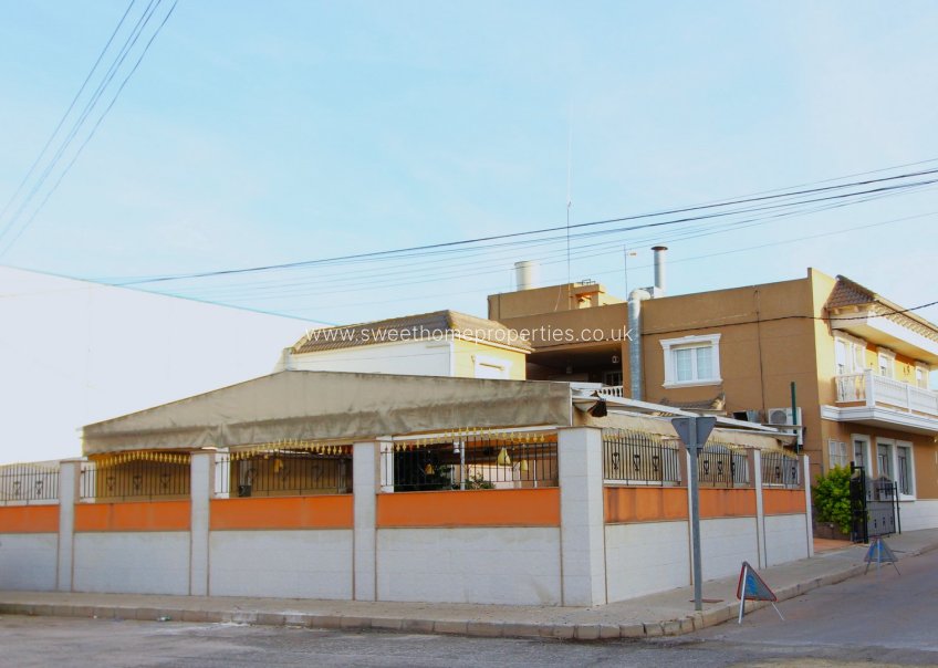 Obra nueva - Business - Jacarilla