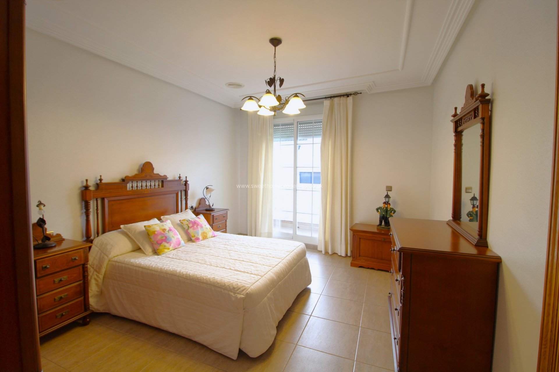 Obra nueva - Business - Jacarilla