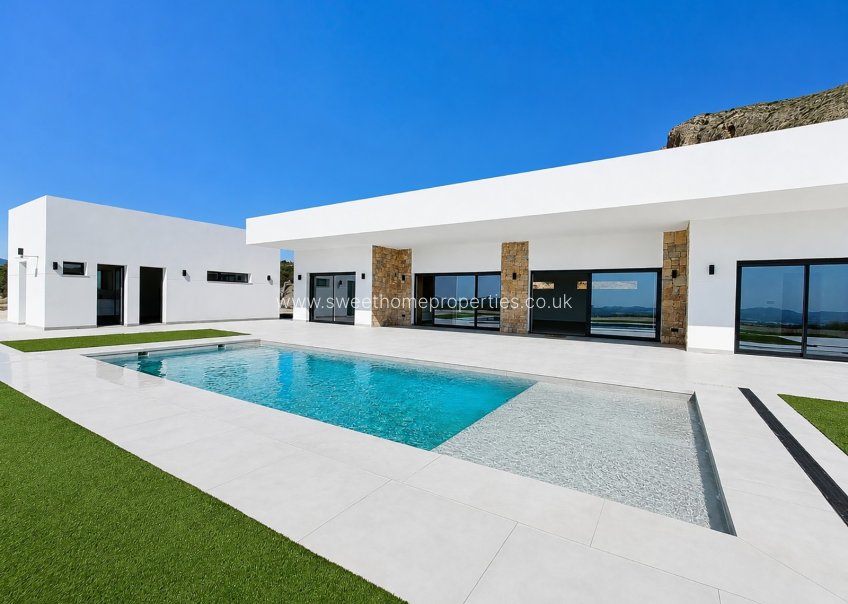 Obra nueva - Casa de campo - La Romana