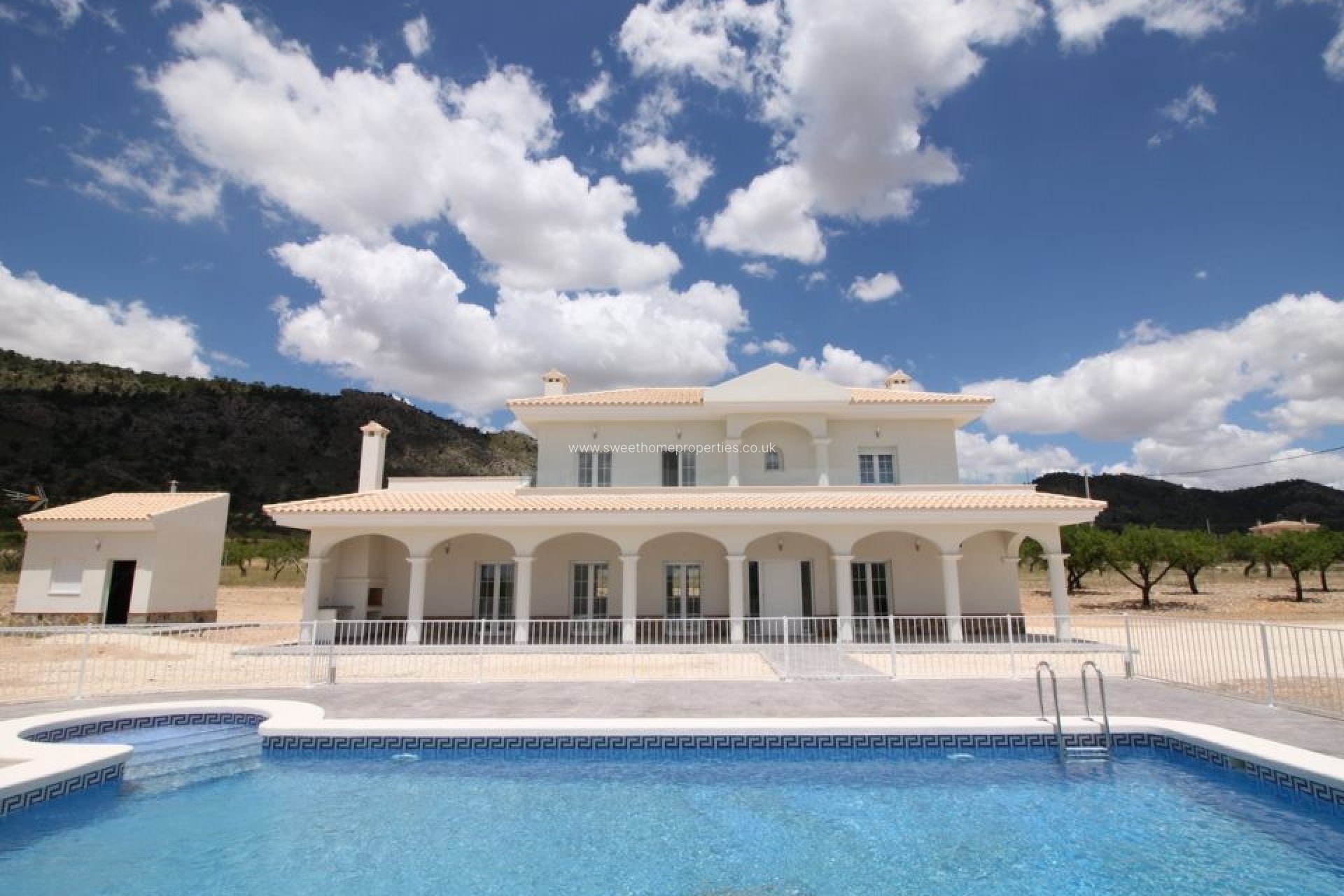 Obra nueva - Casa de campo - Pinoso