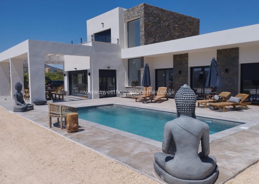 Obra nueva - Chalet - Aspe