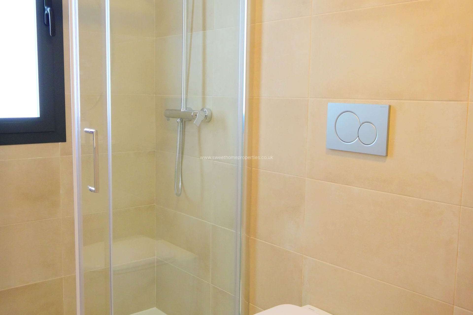 Obra nueva - Chalet - Dolores