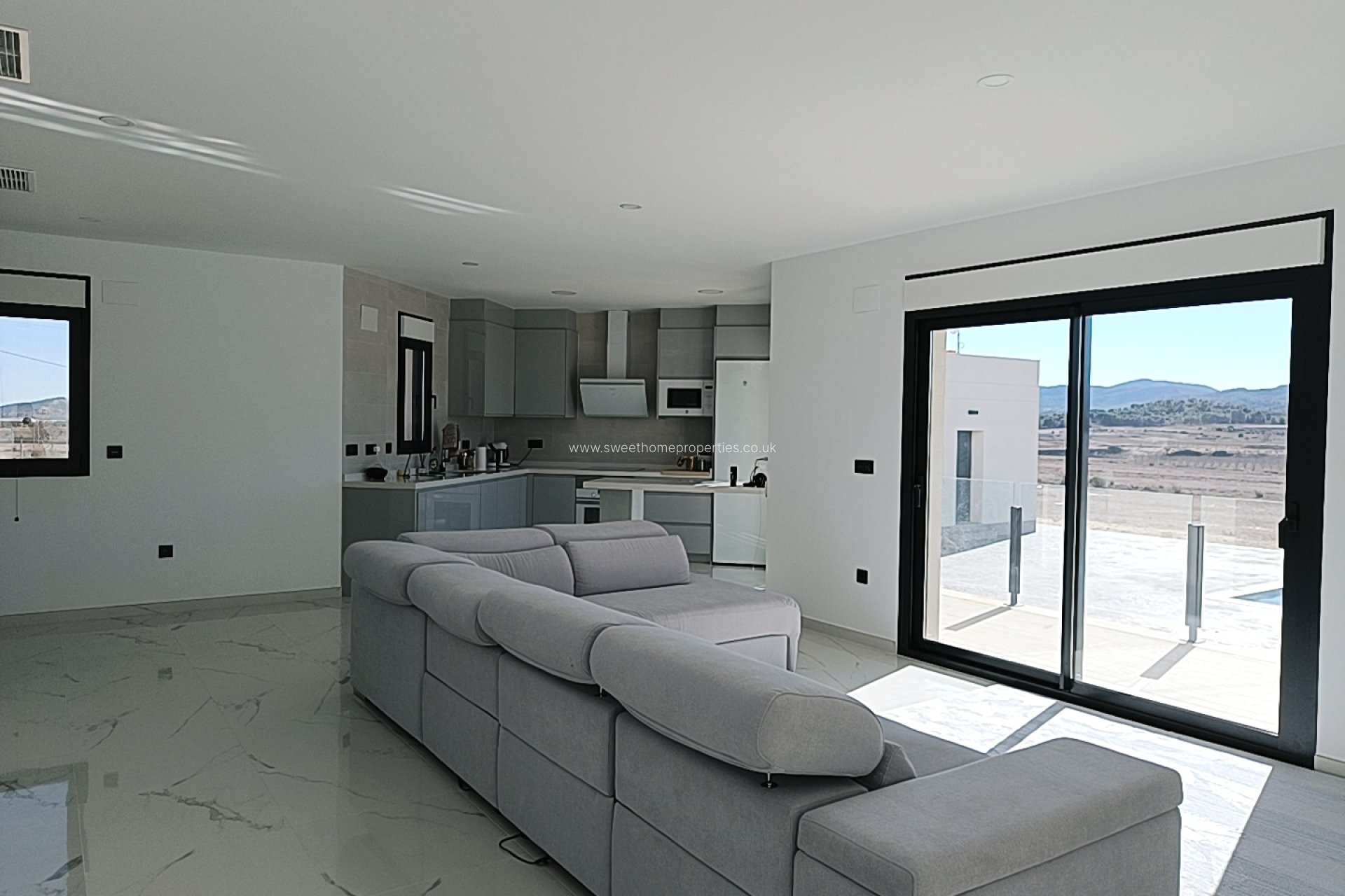 Obra nueva - Chalet - Pinoso