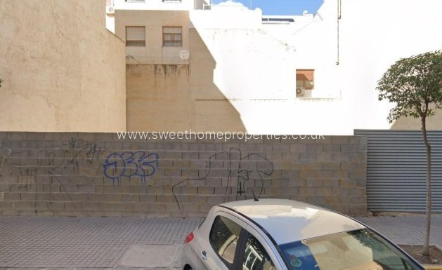 Plot - Resale - Novelda -
                CENTRO