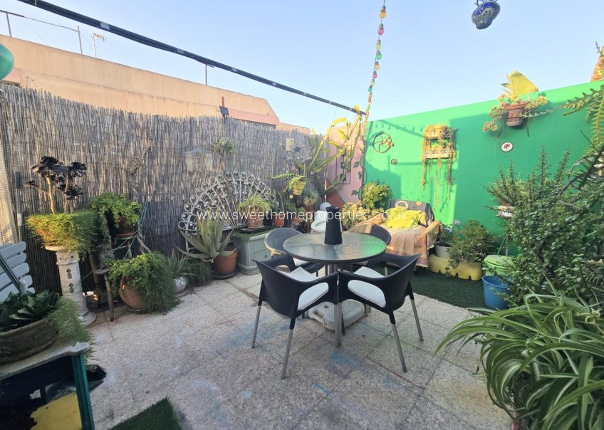 Resale - Apartment - Alicante - Centro