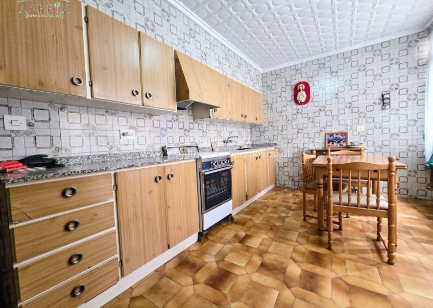 Resale - Apartment - Aspe - Centro