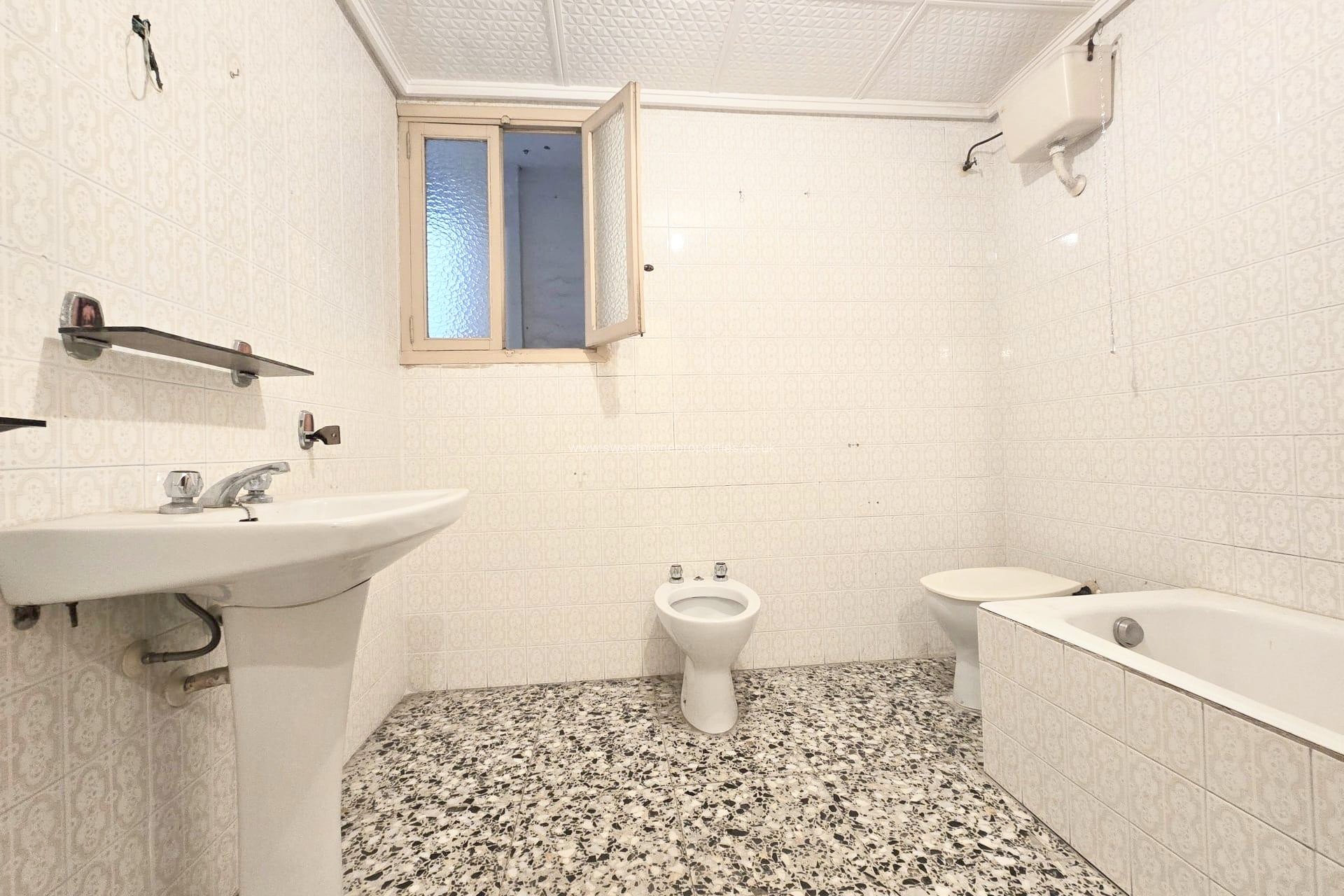 Resale - Apartment - Aspe