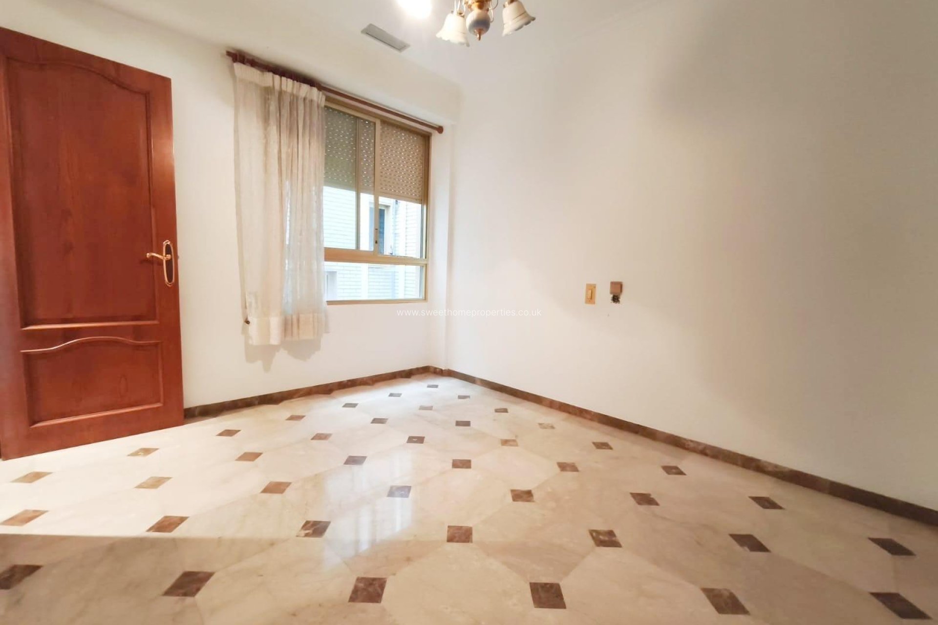 Resale - Apartment - Novelda - CENTRO