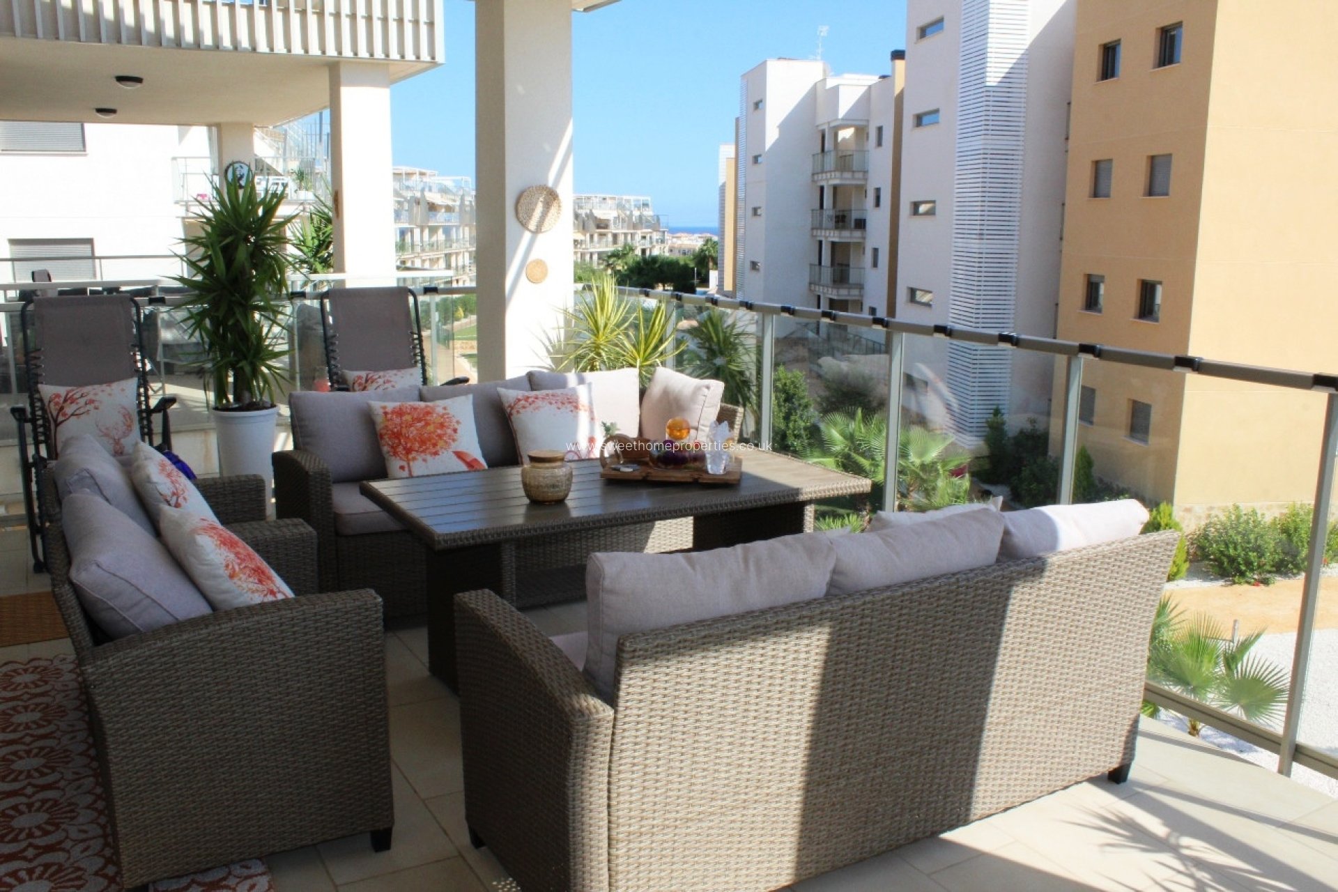 Resale - Apartment - Villamartin