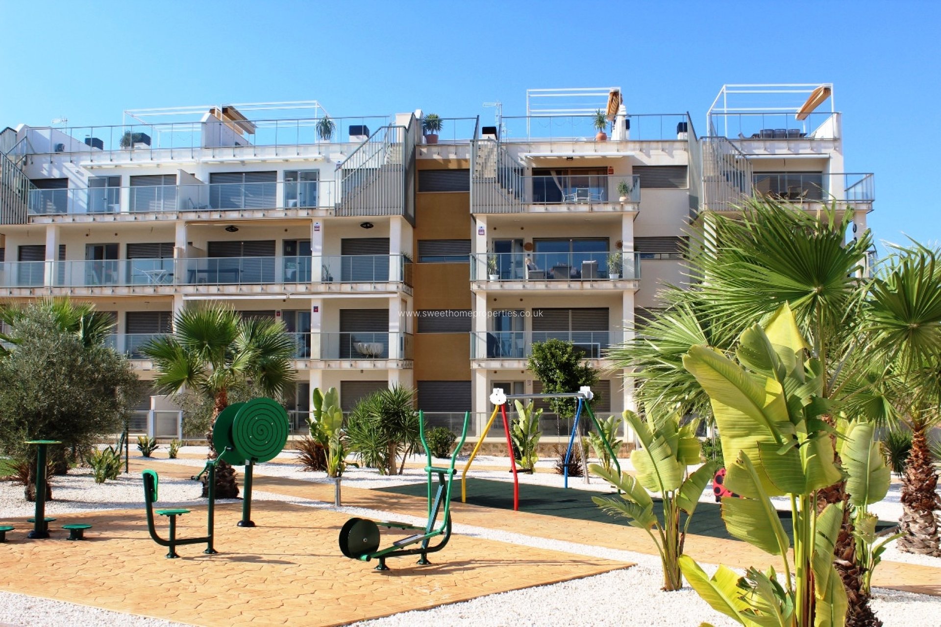 Resale - Apartment - Villamartin