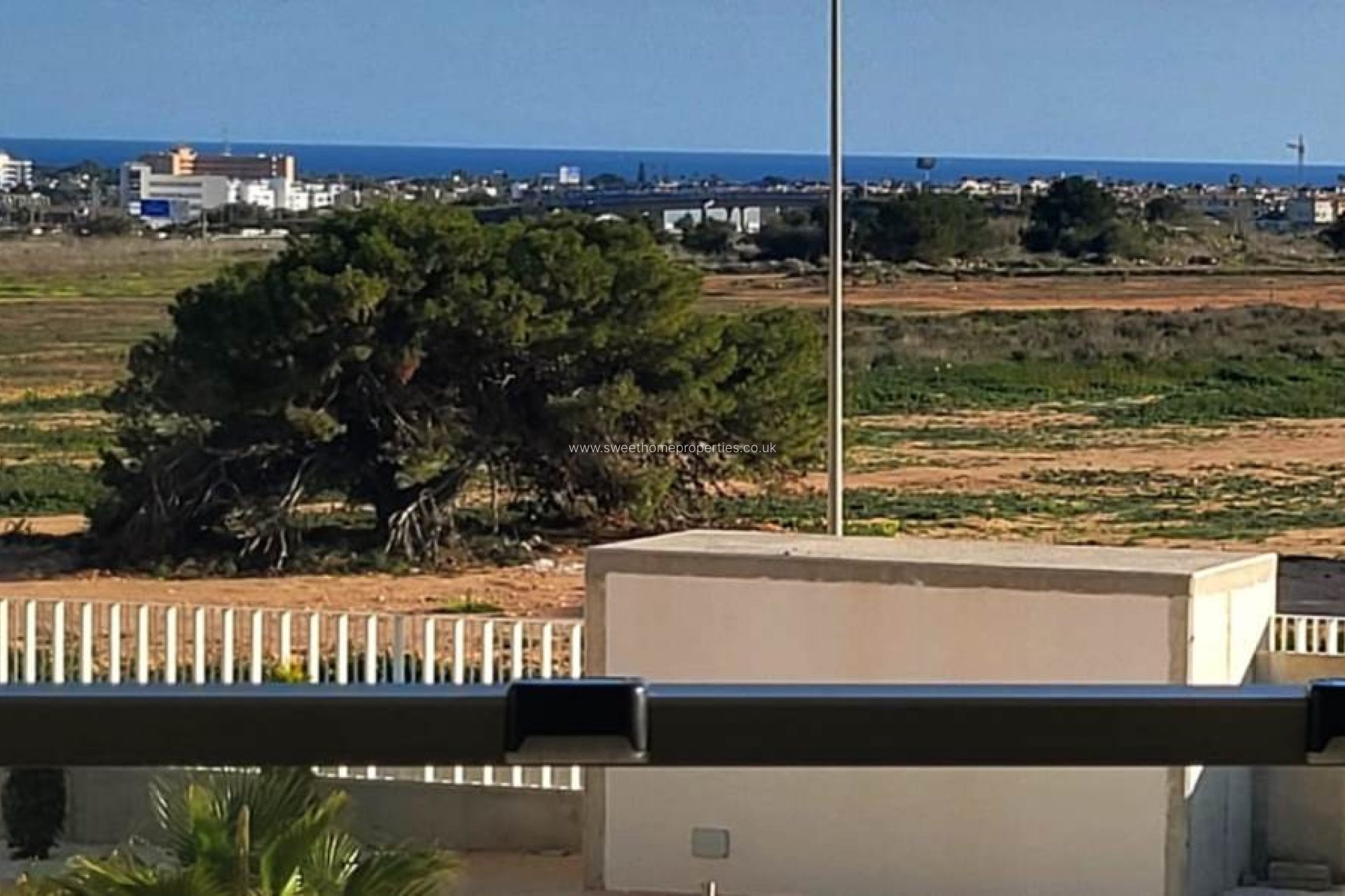 Resale - Apartment - Villamartin