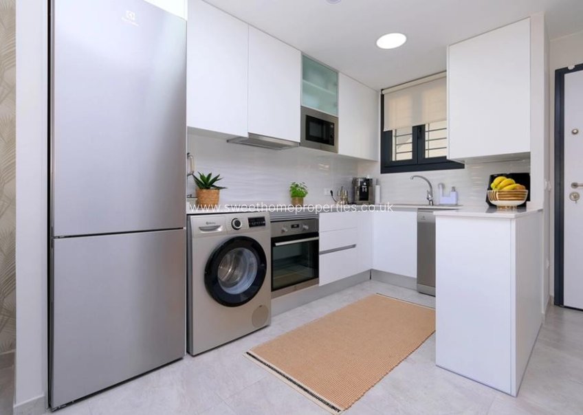 Resale - Apartment - Villamartin