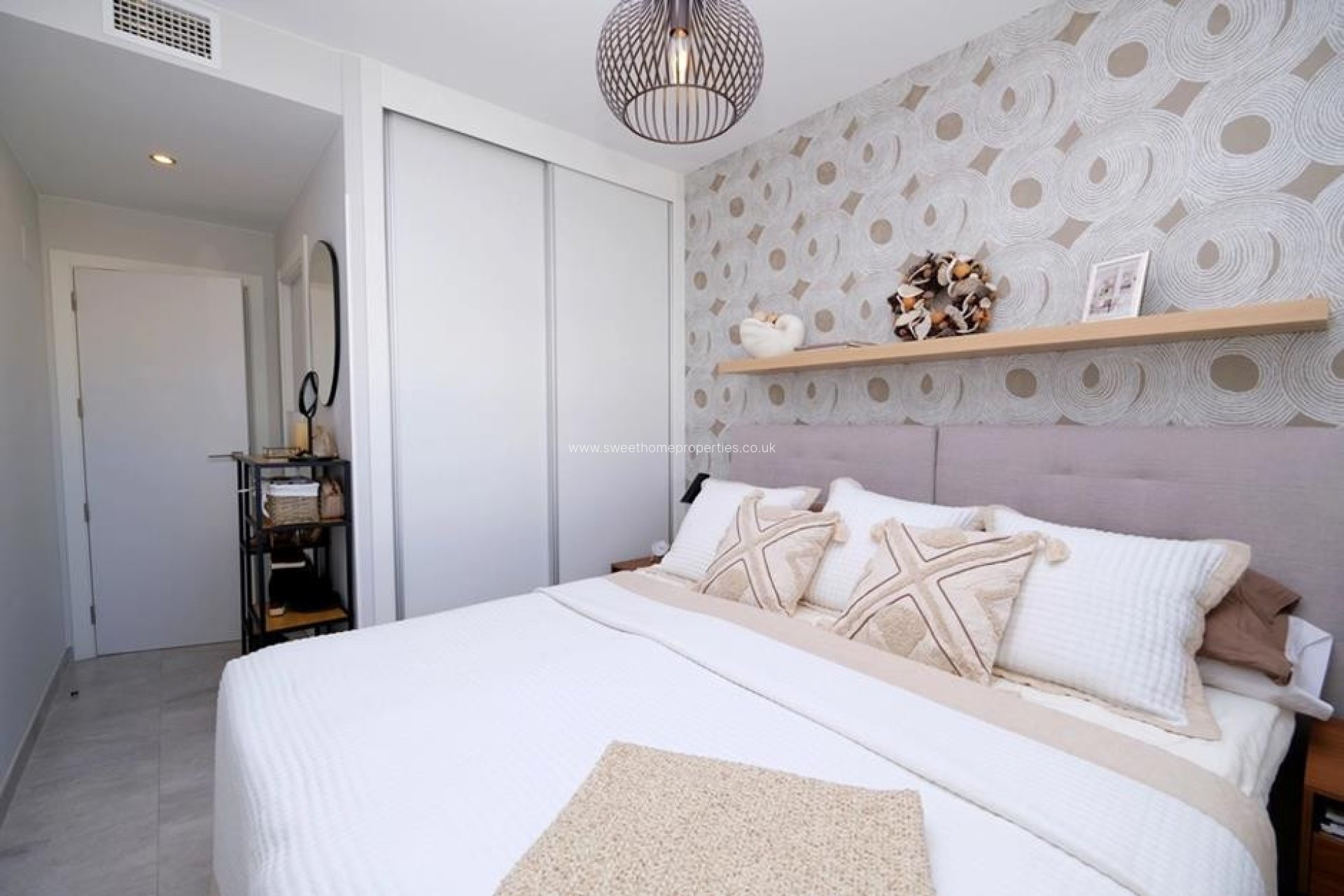 Resale - Apartment - Villamartin