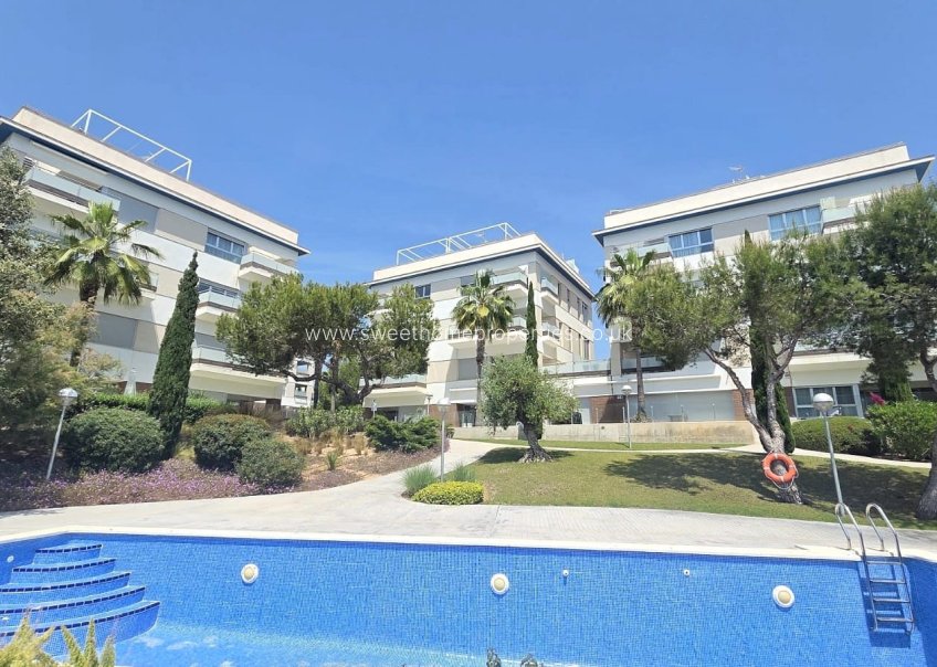 Resale - Apartment - Villamartin