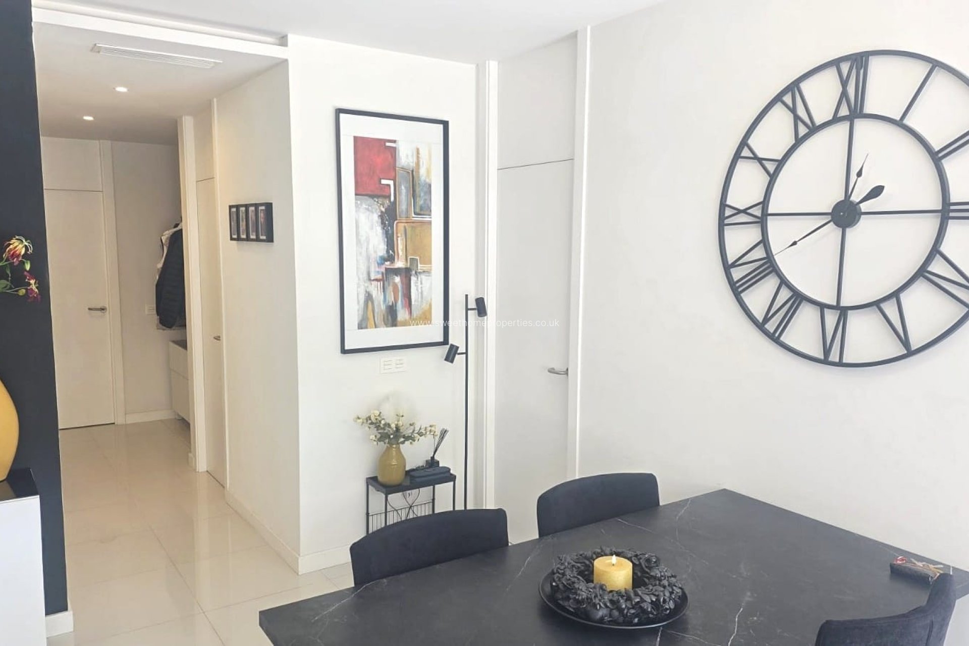 Resale - Apartment - Villamartin