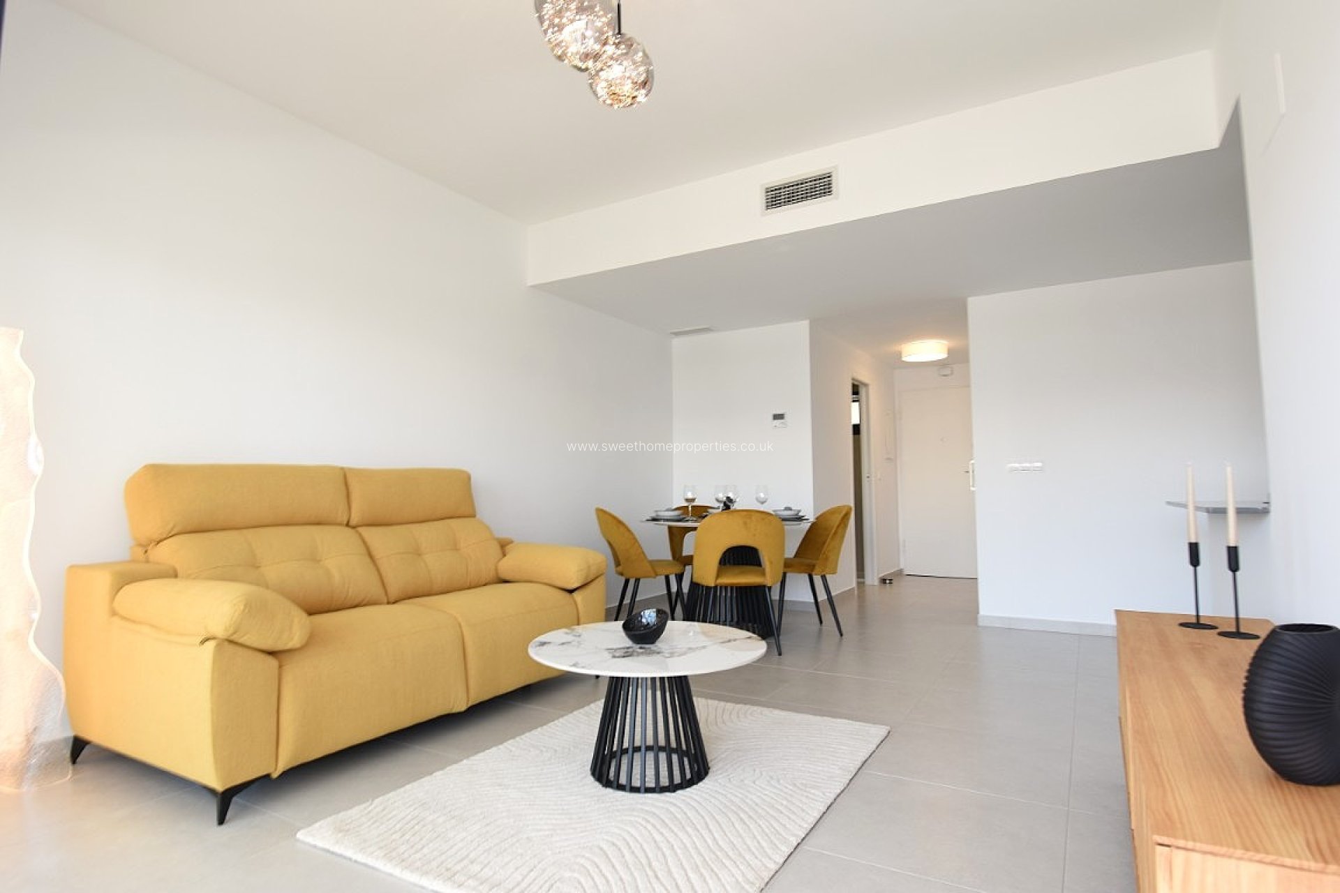 Resale - Apartment - Villamartin