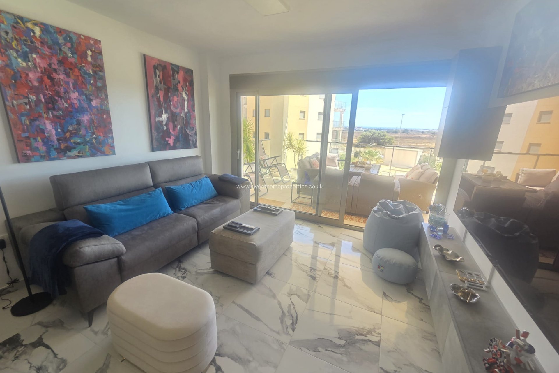 Resale - Apartment - Villamartin
