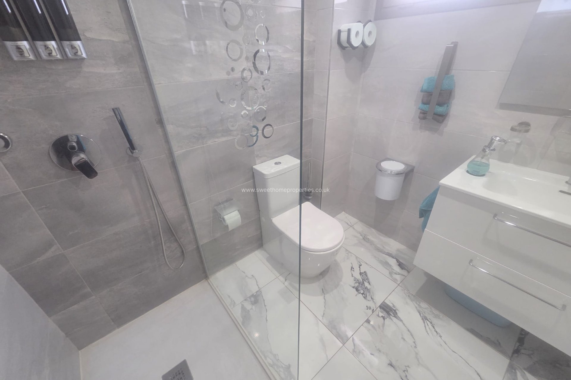 Resale - Apartment - Villamartin