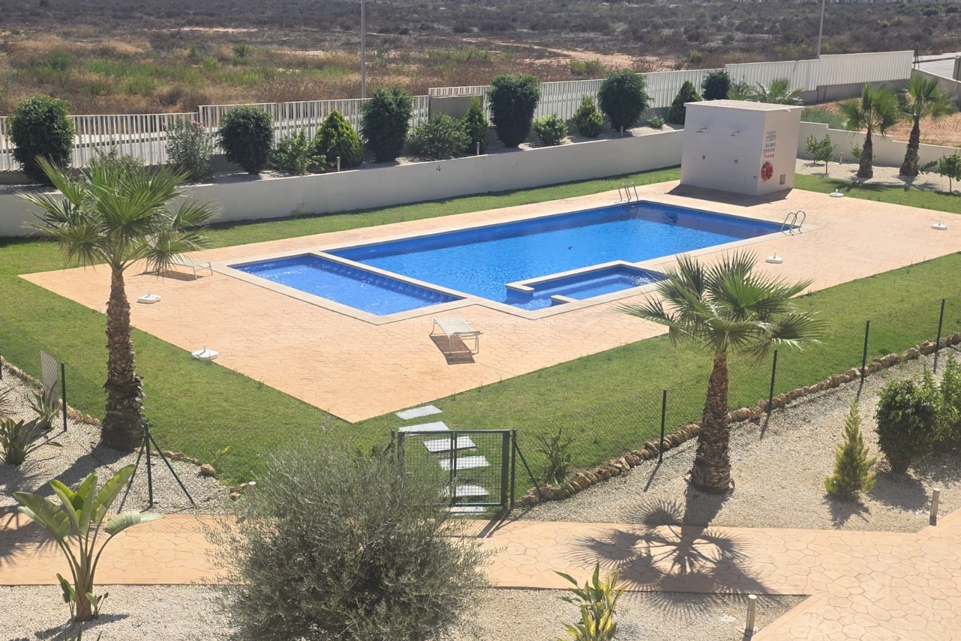 Resale - Apartment - Villamartin