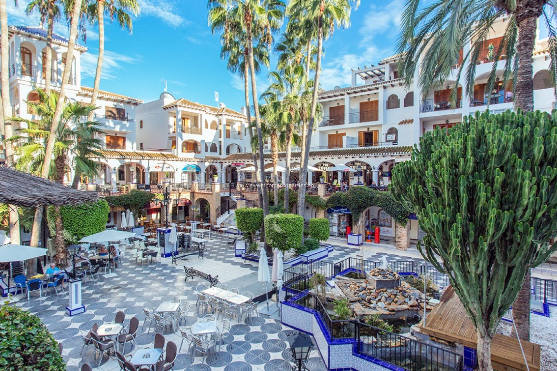 Resale - Apartment - Villamartin