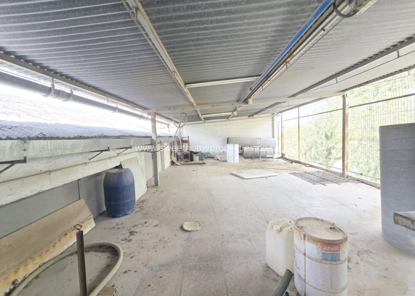Resale - Commercial - Aspe - Las Fuentes - Los Cipreses