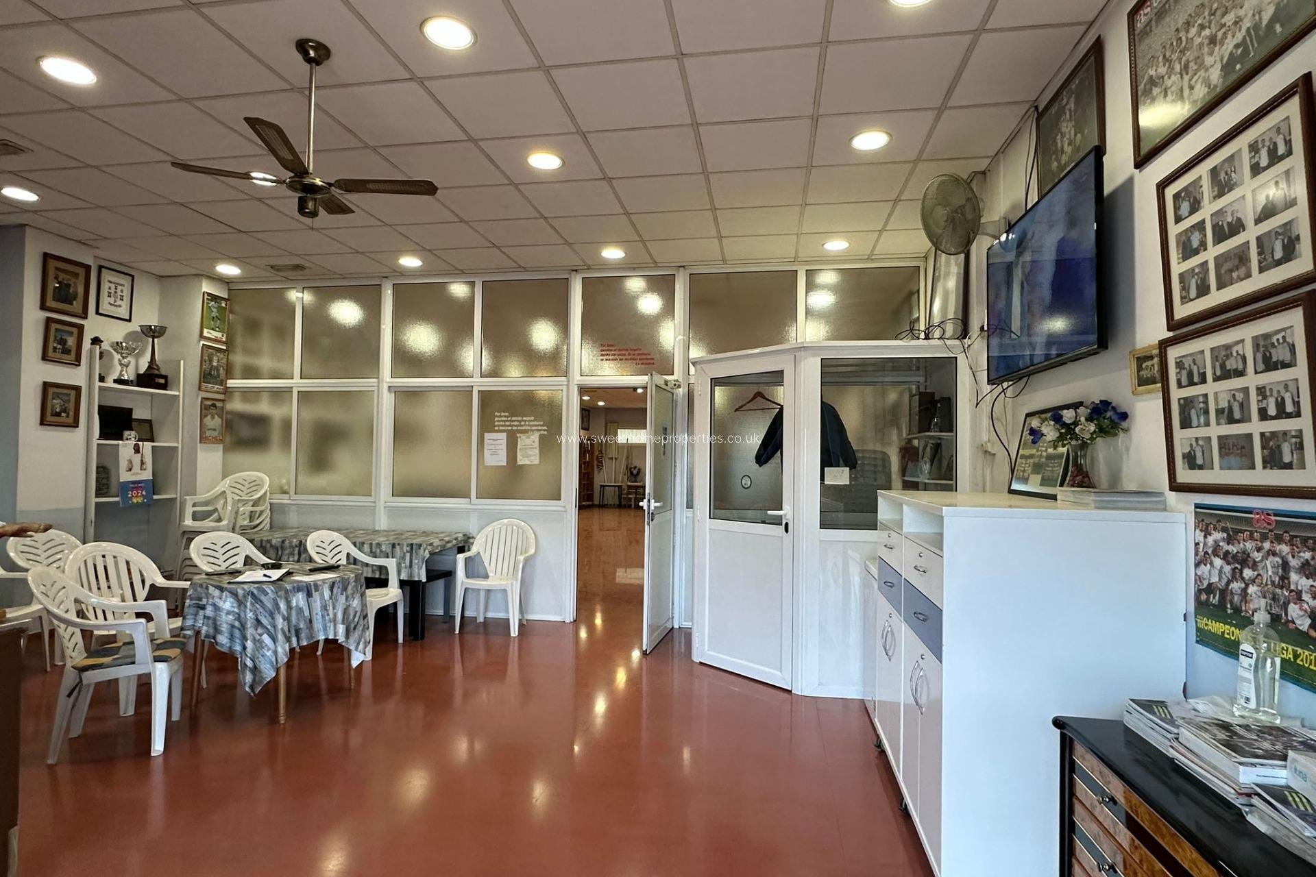 Resale - Commercial - Aspe