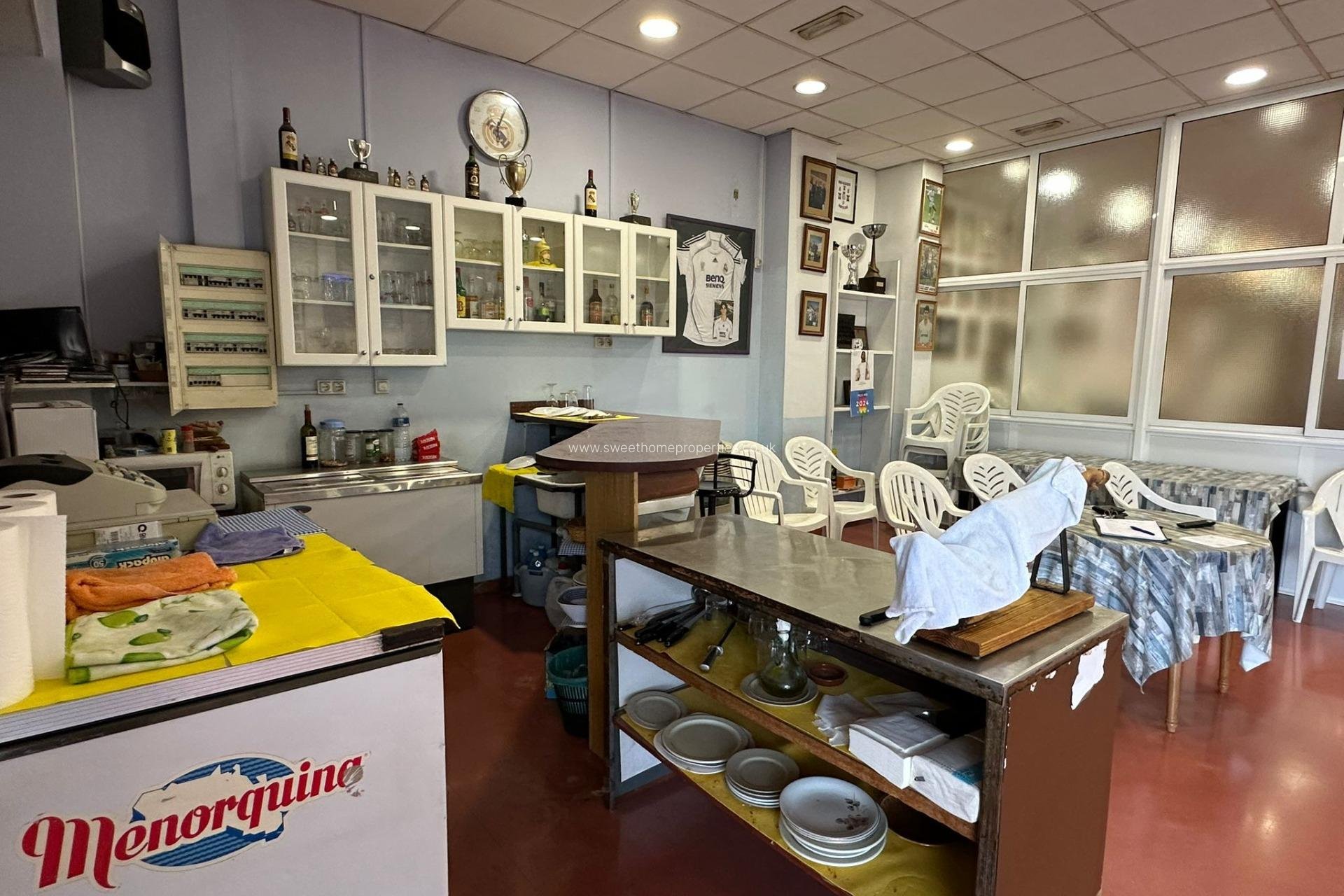 Resale - Commercial - Aspe