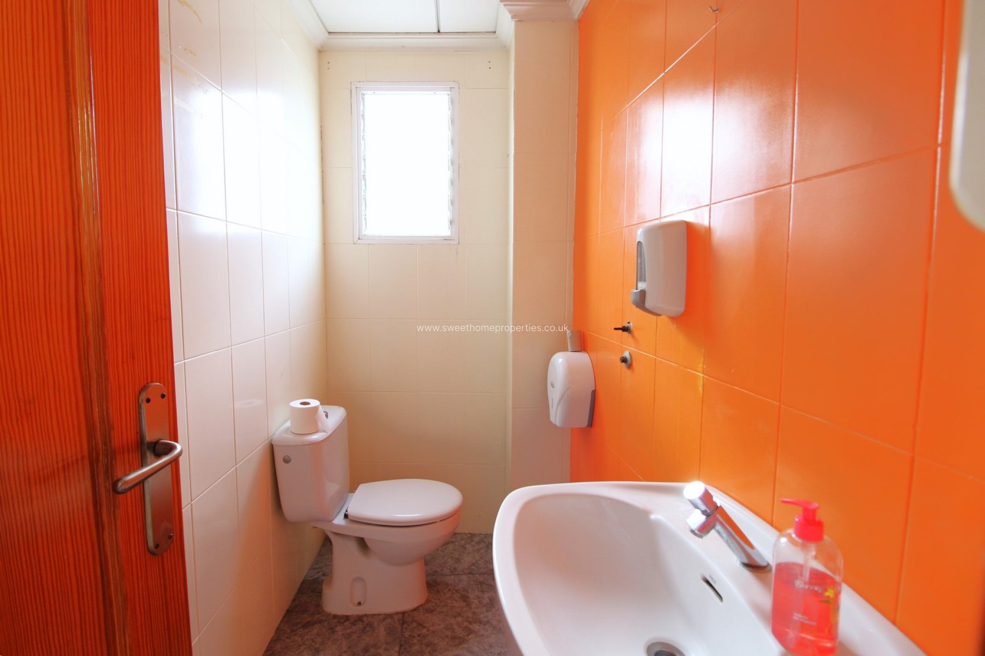 Resale - Commercial - Jacarilla