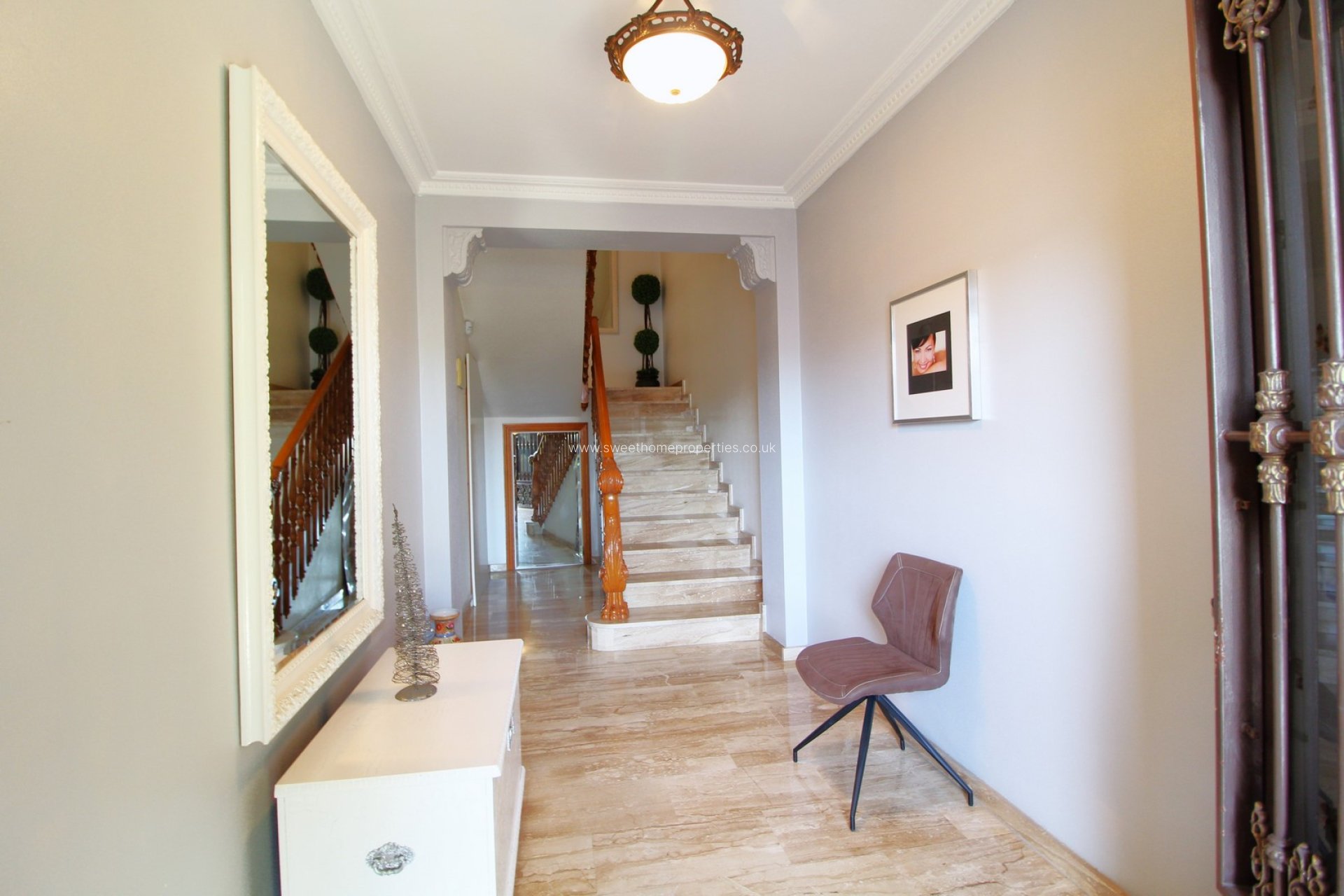 Resale - Commercial - Jacarilla