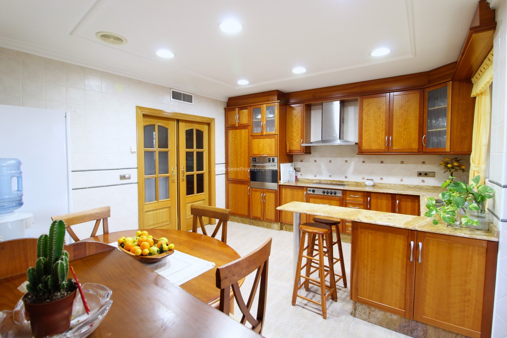 Resale - Commercial - Jacarilla