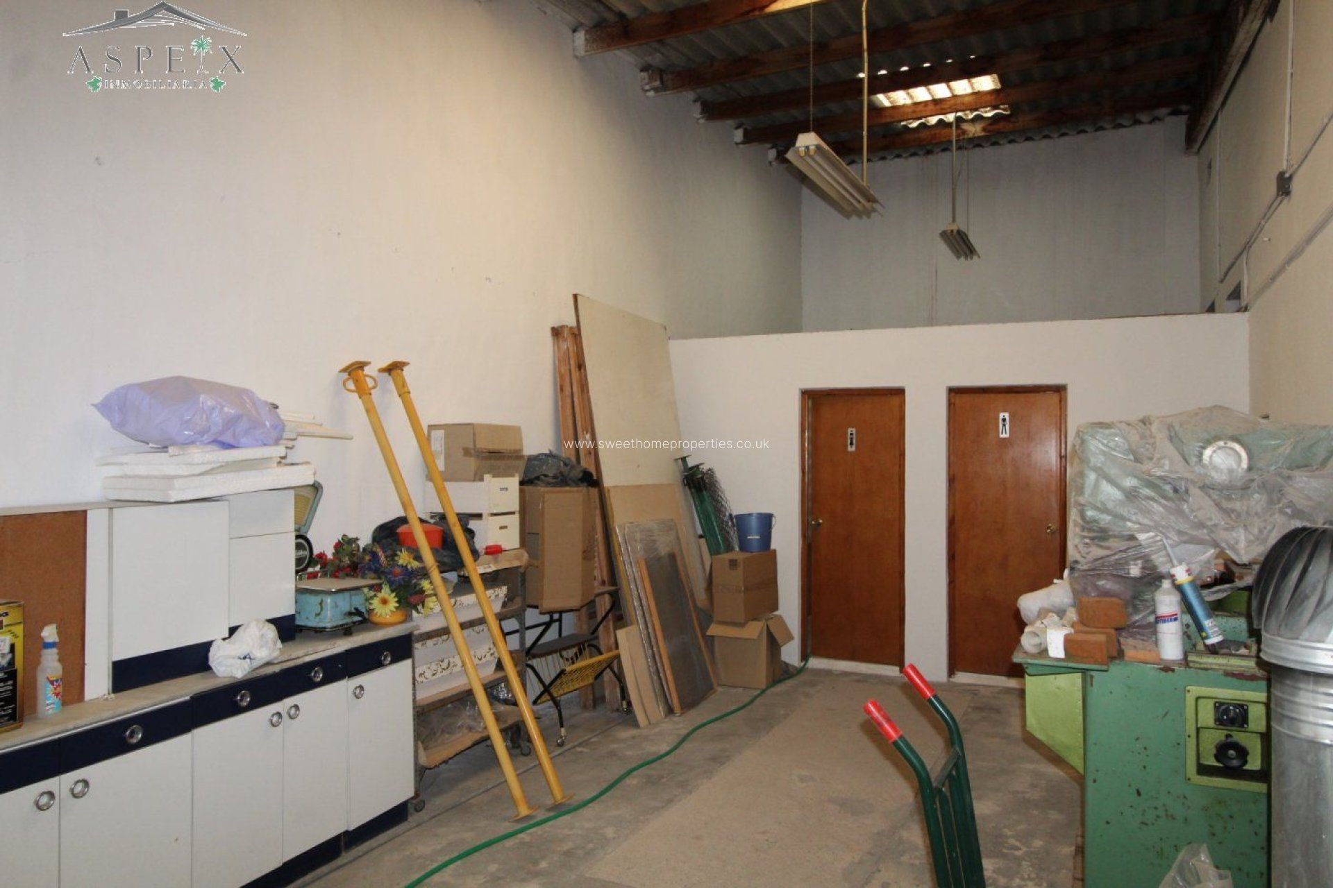 Resale - Commercial - Monovar - OTRAS