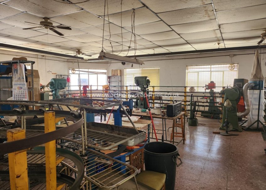 Resale - Commercial - Petrer - La Foia