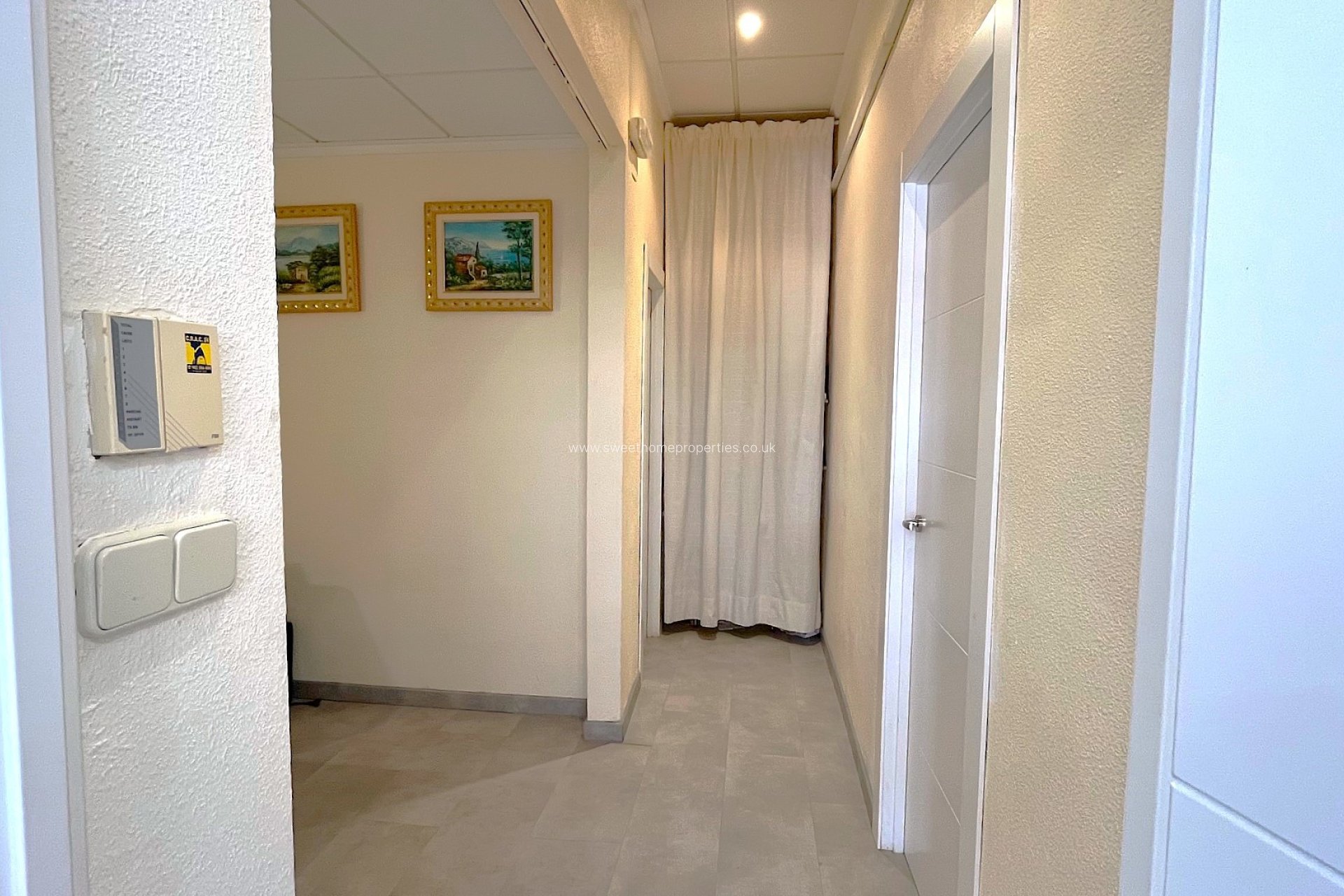 Resale - Commercial - Villamartin