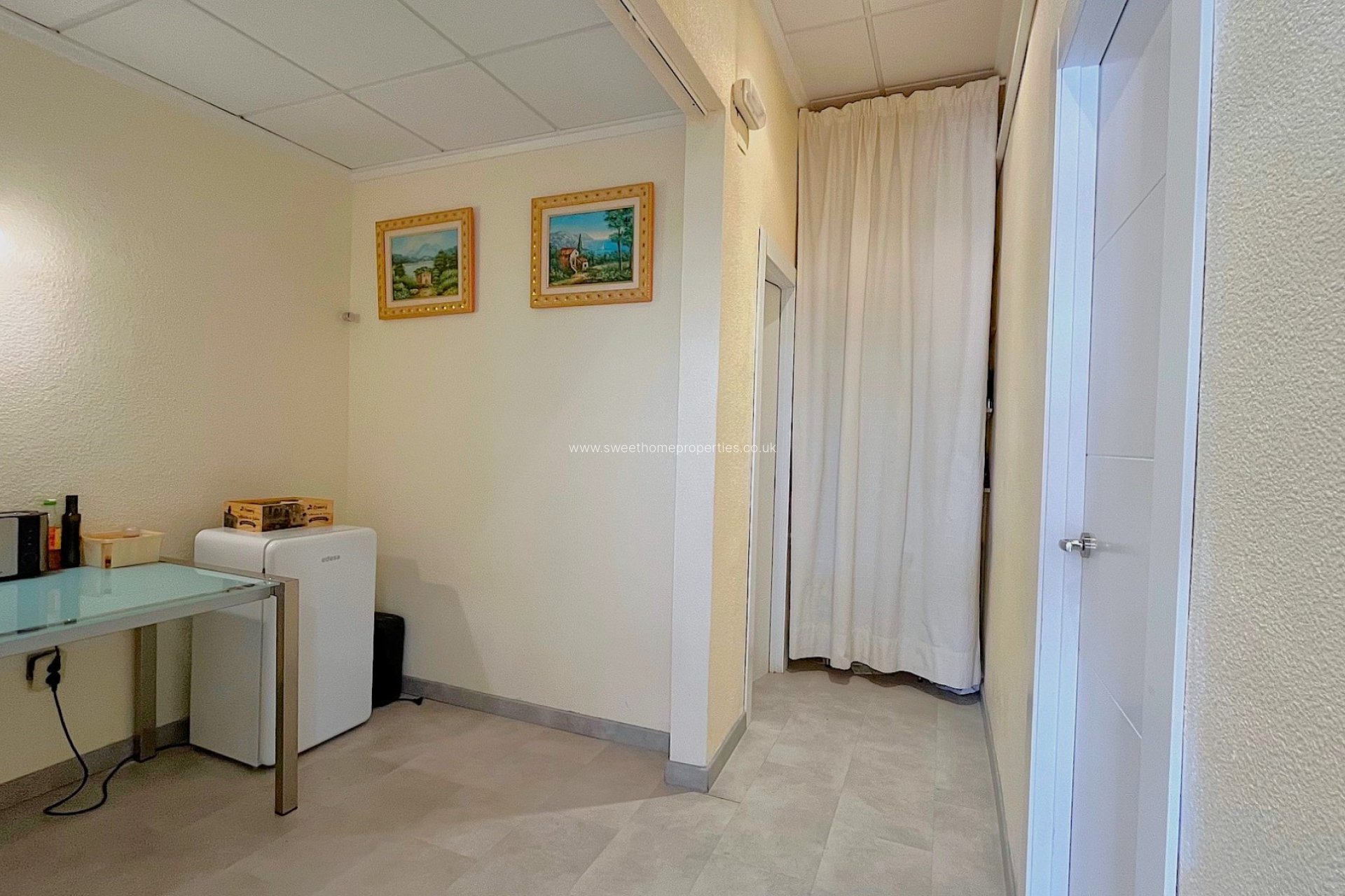 Resale - Commercial - Villamartin