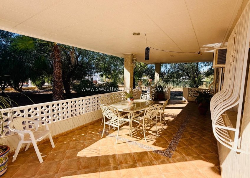 Resale - Country house - Crevillente