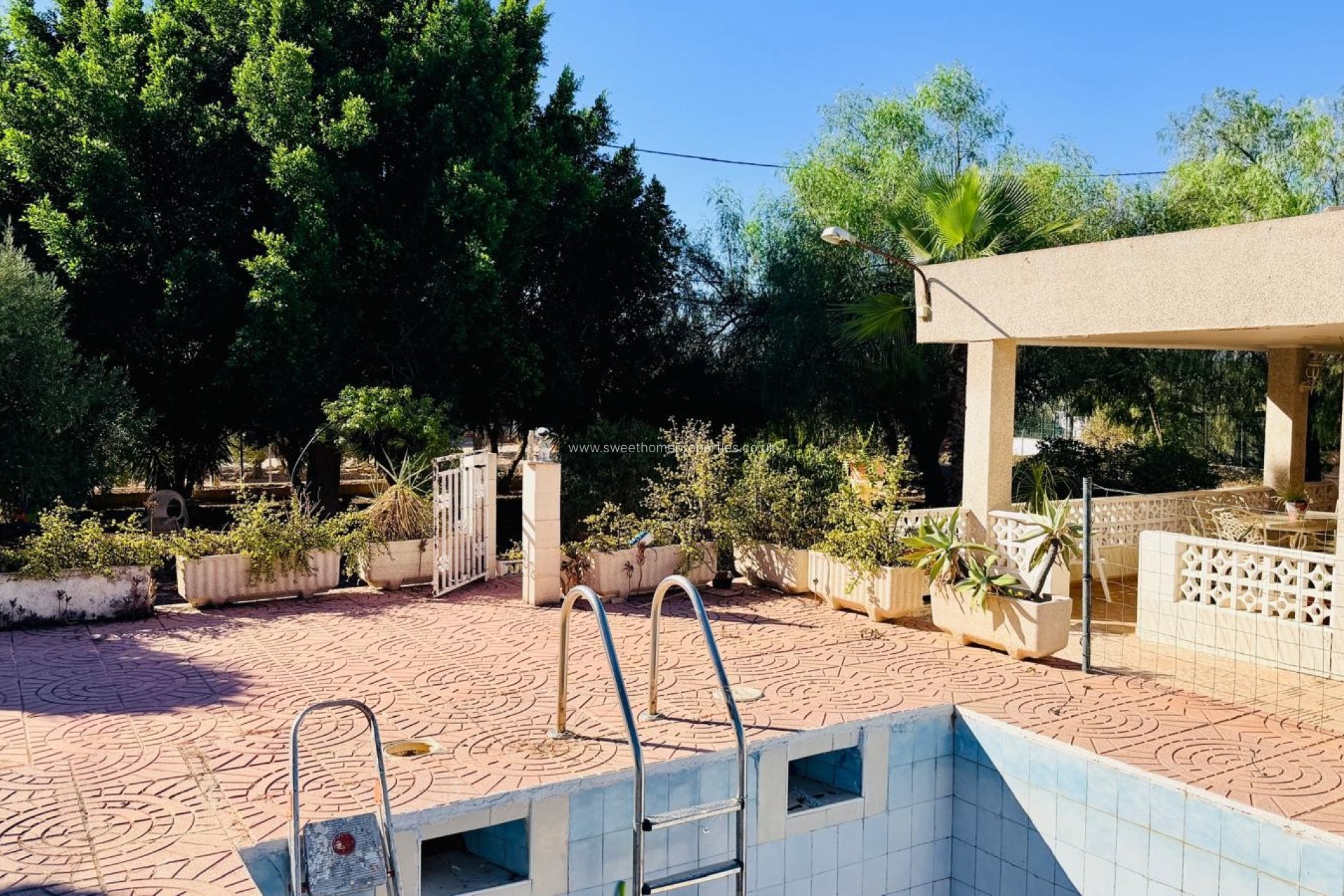 Resale - Country house - Crevillente