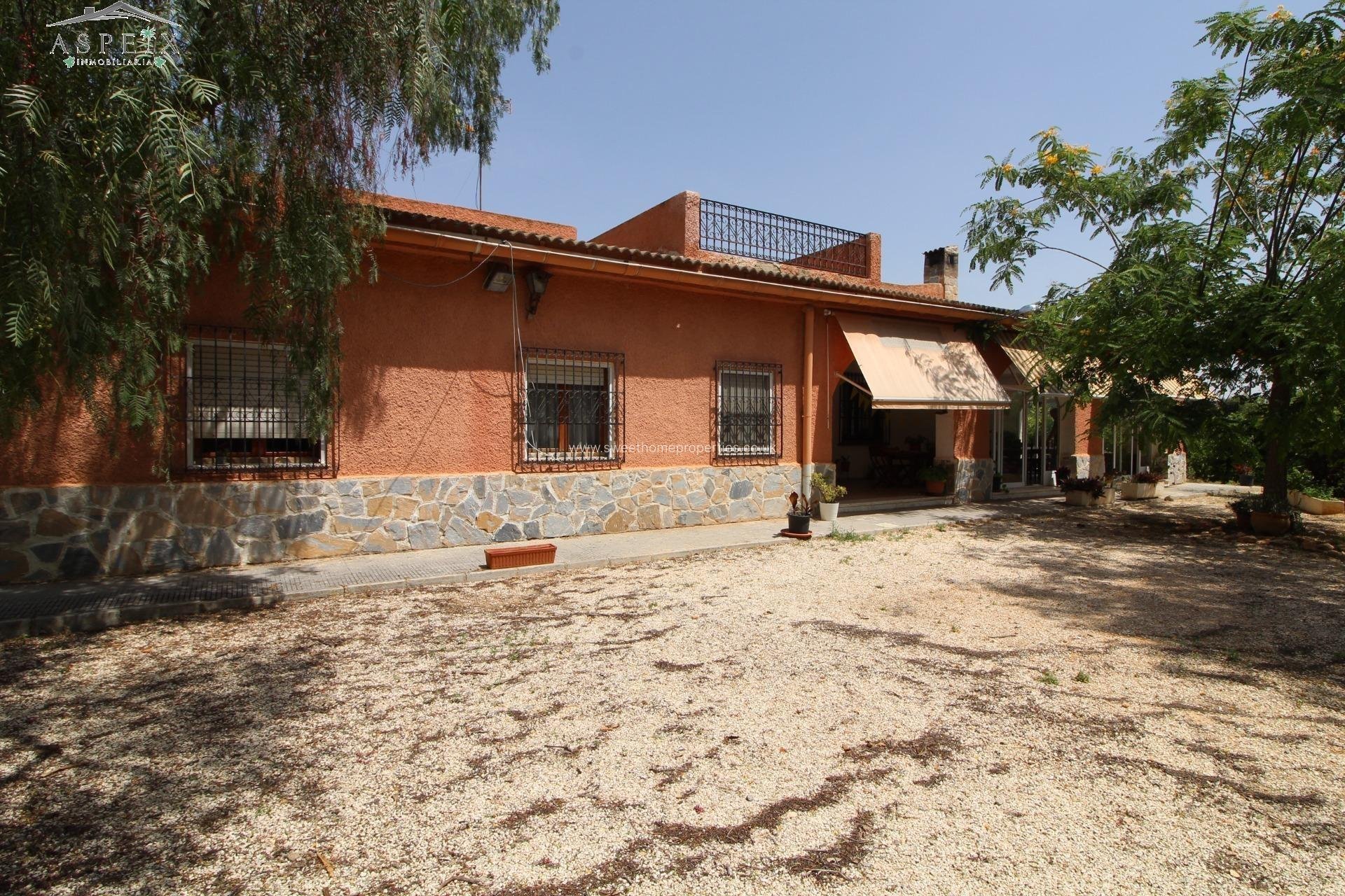 Resale - Country house - Elche
