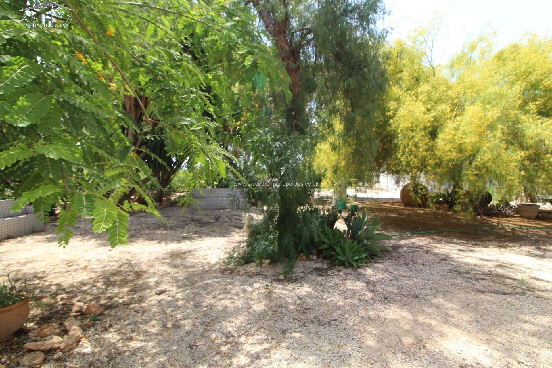 Resale - Country house - Elche