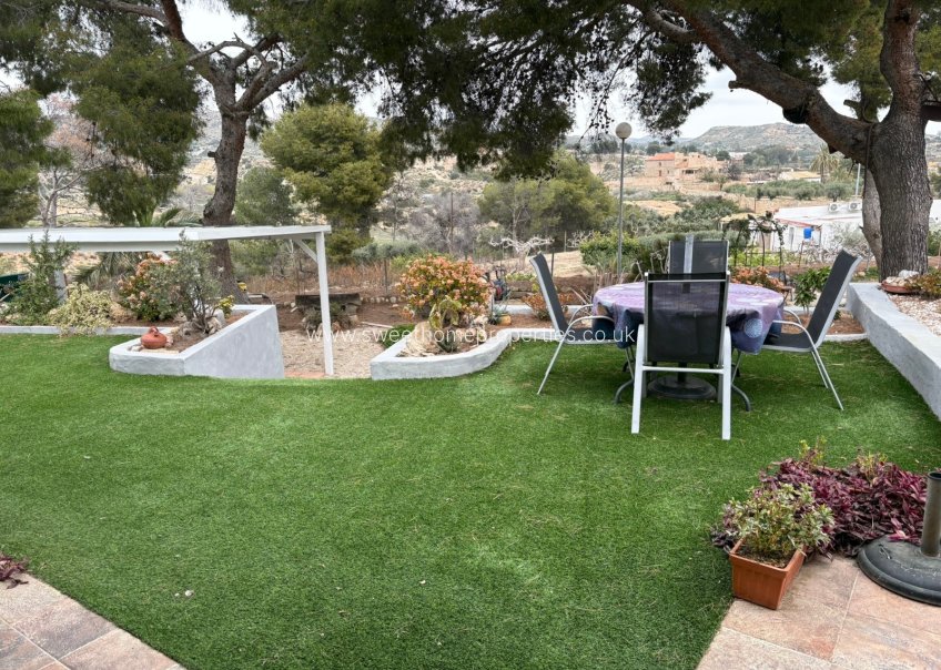 Resale - Country house - Elche