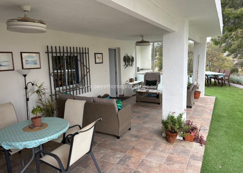 Resale - Country house - Elche