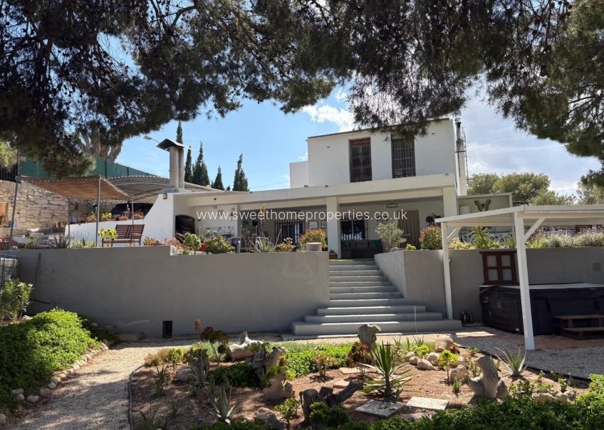 Resale - Country house - Elche