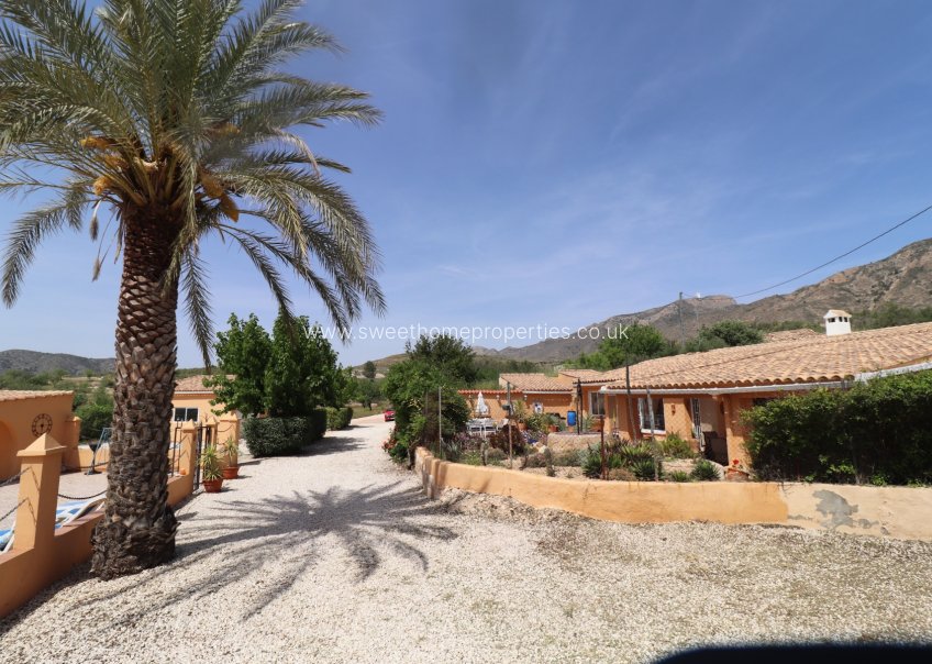 Resale - Country house - Hondon De Las Nieves - La Canalosa