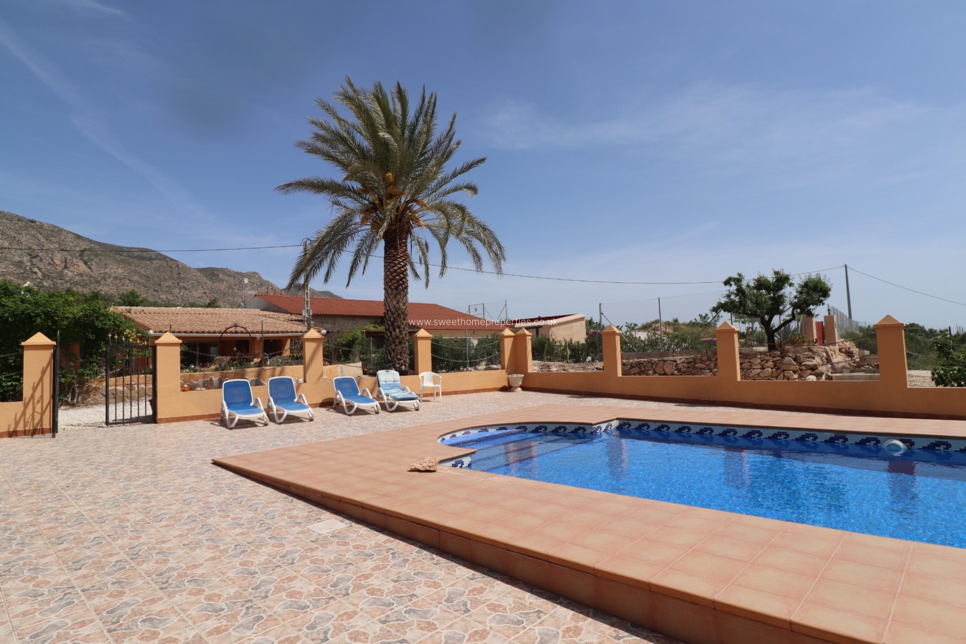 Resale - Country house - Hondon De Las Nieves - La Canalosa