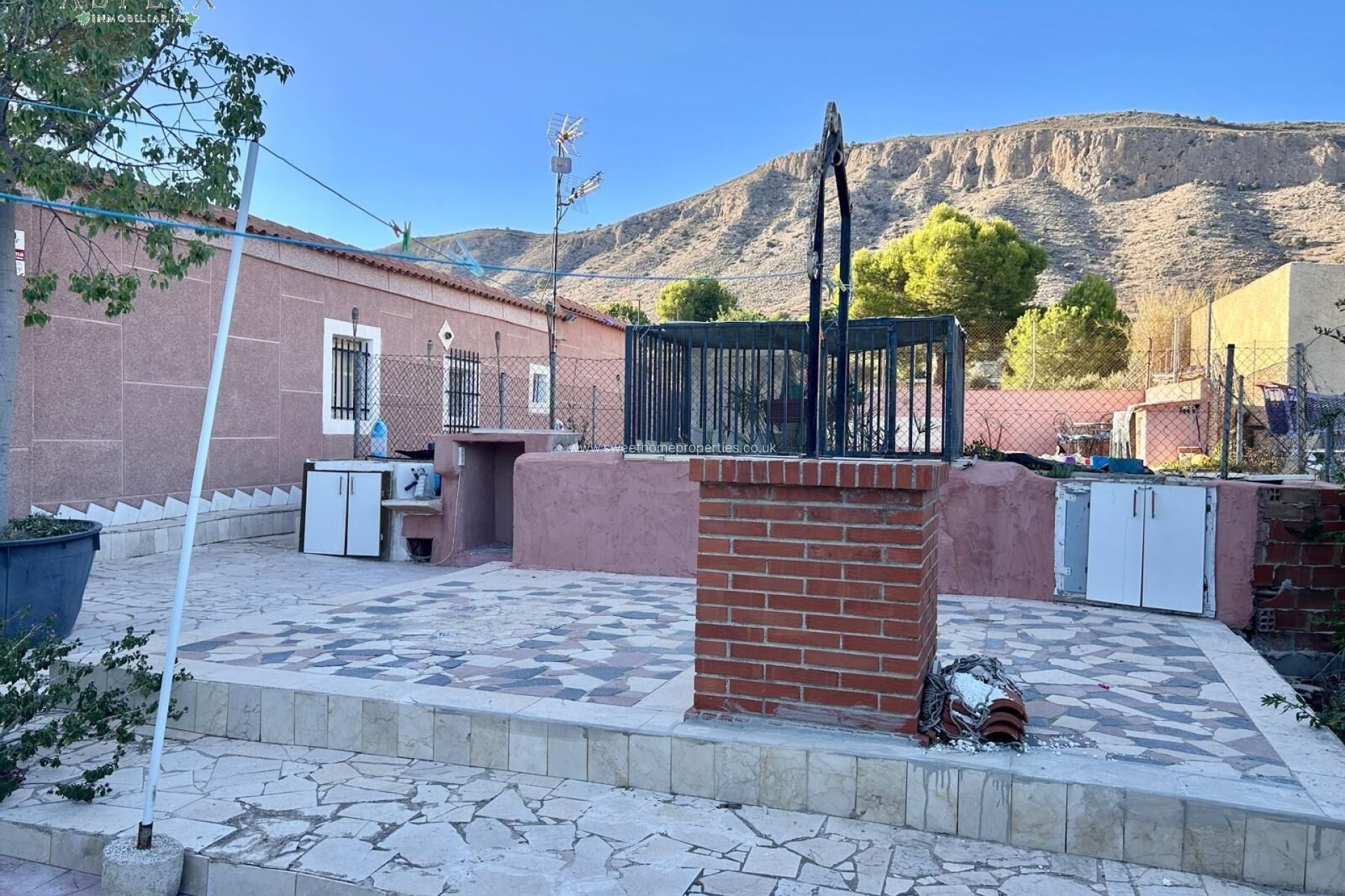 Resale - Country house - Hondon De Las Nieves - SOLANA