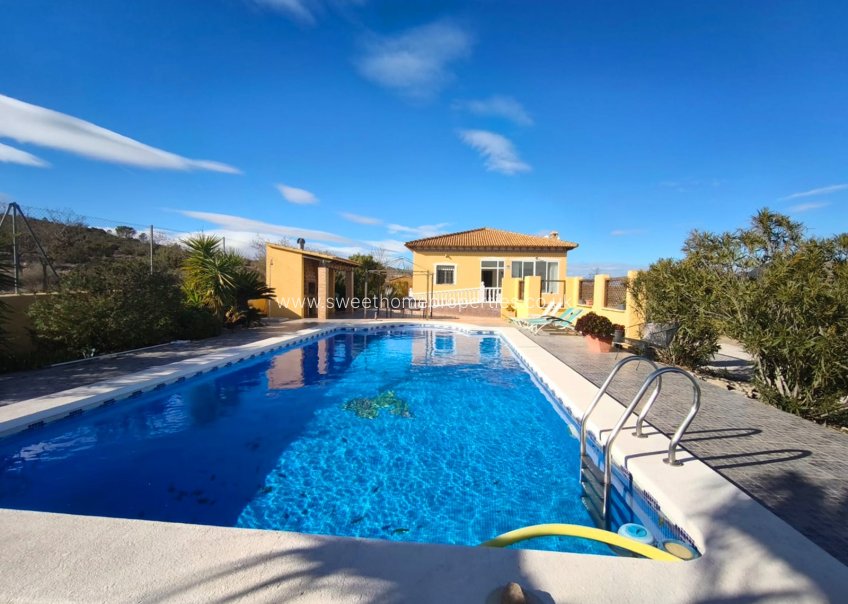 Resale - Country house - Hondon De Los Frailes